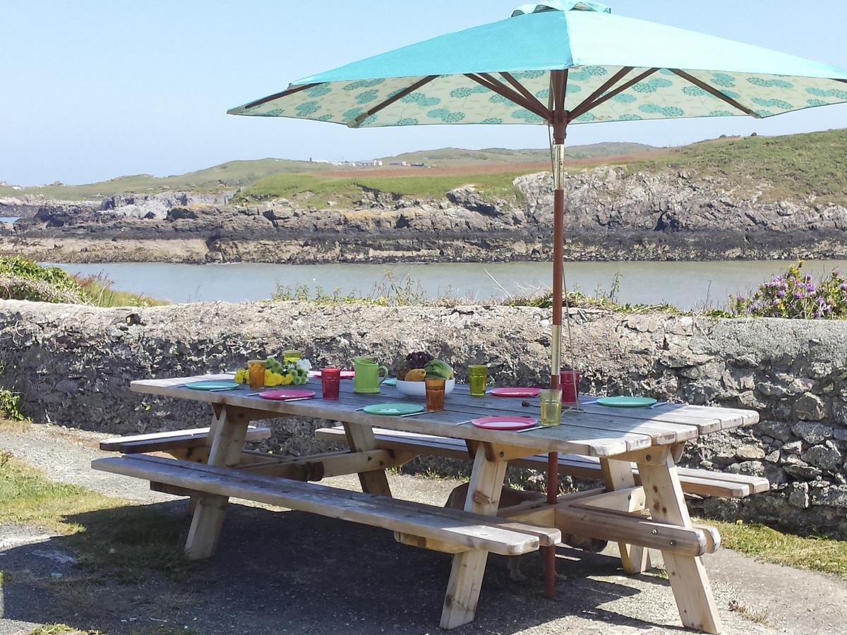 Angorfa Villa Cemaes Bay Eksteriør bilde