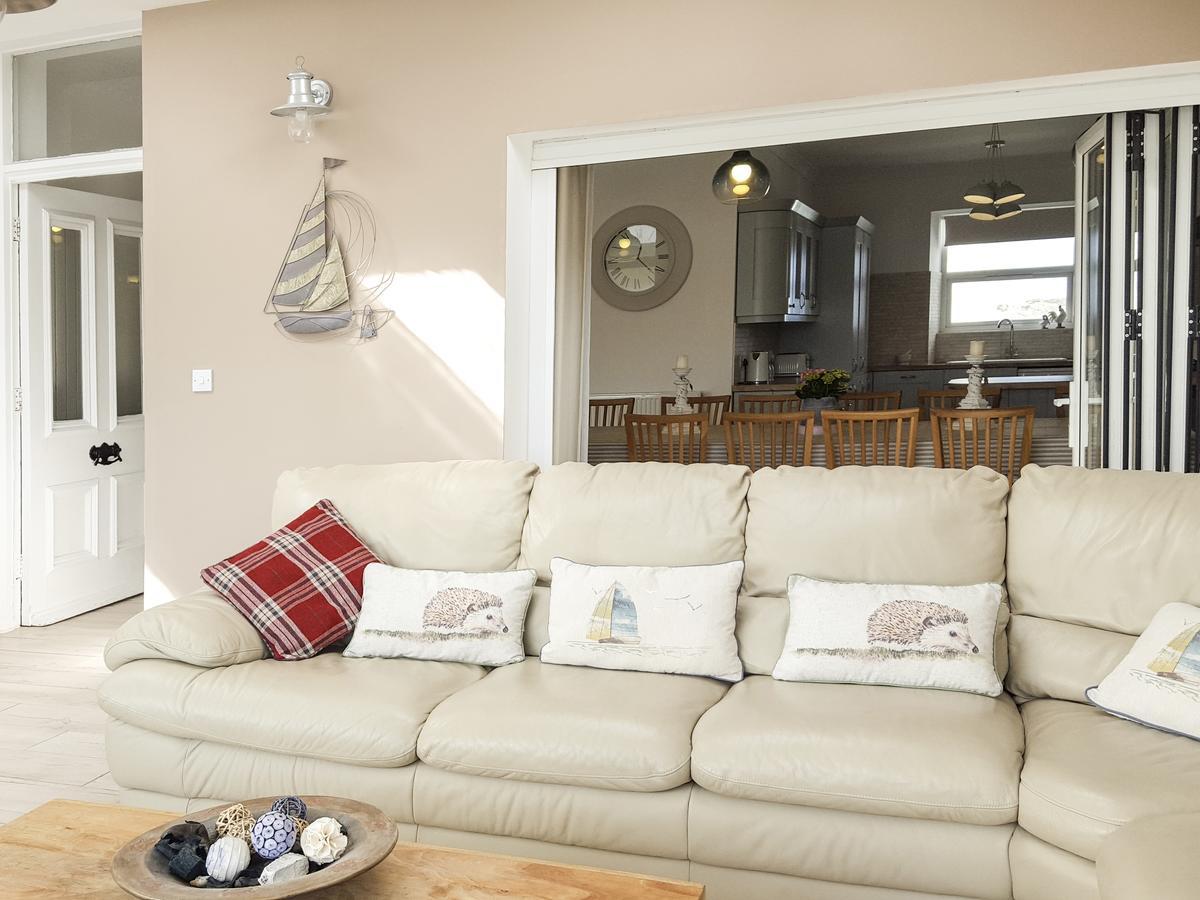 Angorfa Villa Cemaes Bay Eksteriør bilde